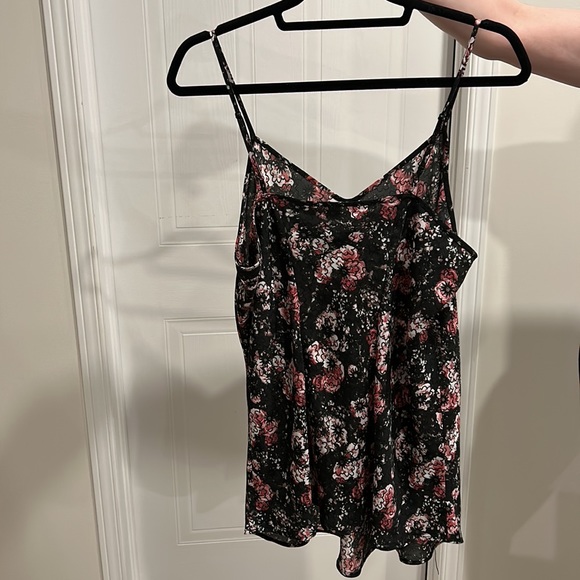 SMART SET FLORAL CAMISOLE - Picture 2 of 2